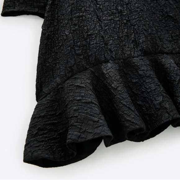 Zara black textured puffed flutter sleeves dress L - Picture 4 of 5